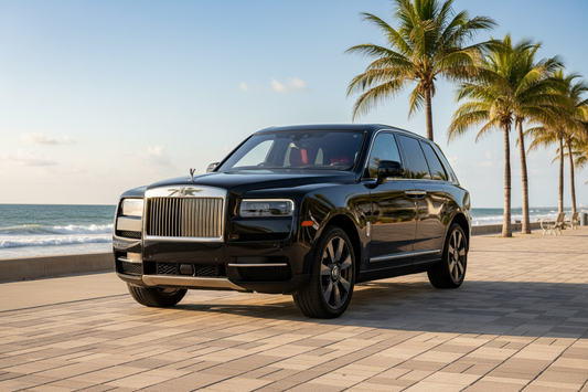 Rolls-Royce Cullinan (Black with Red)