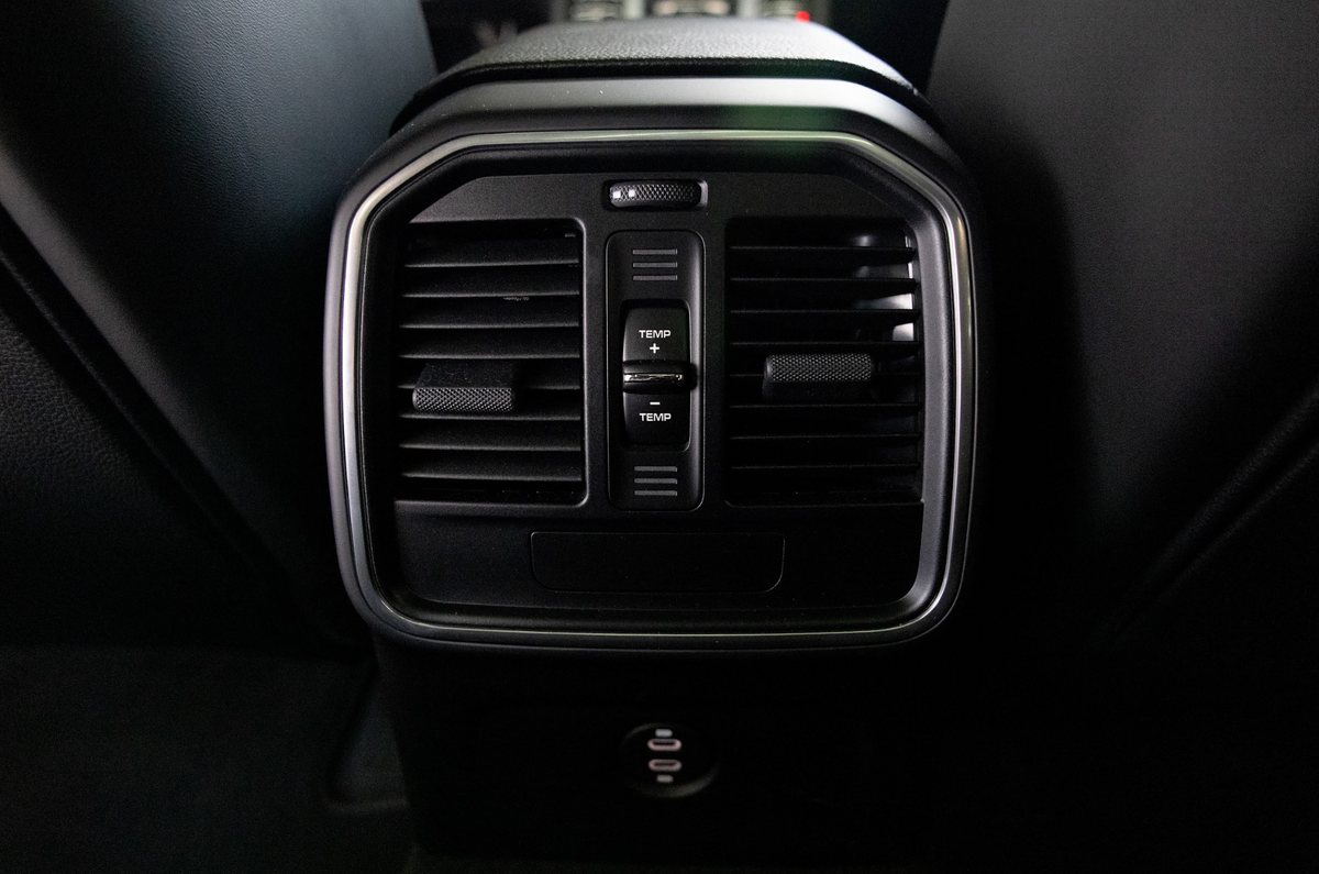 Porsche Macan S (Grey)