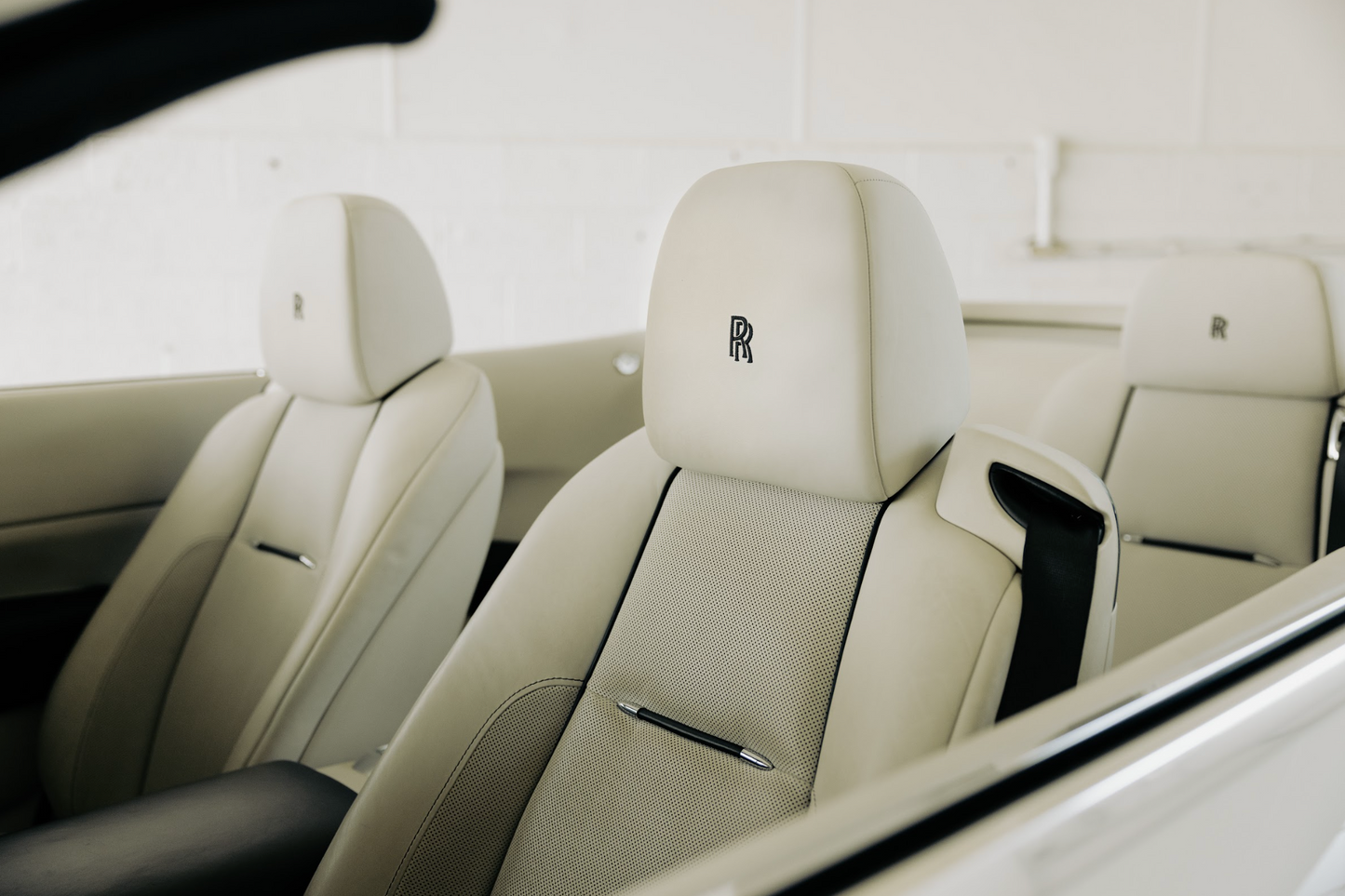 Rolls-Royce Dawn