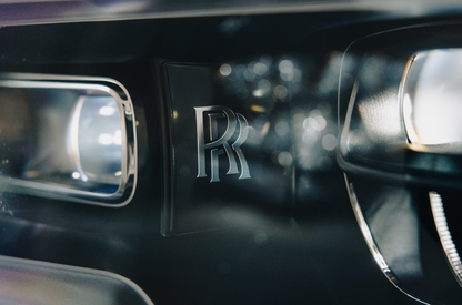 Rolls-Royce Cullinan (Black with Orange)
