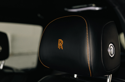 Rolls-Royce Cullinan (Black with Orange)